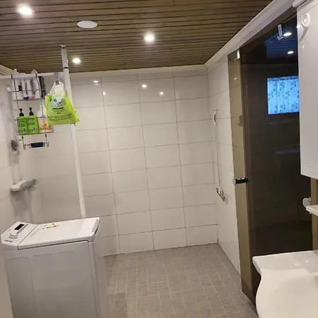 Pajala, Talo Aavan Reunalla Appartement *